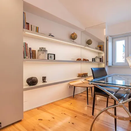 Condessa Iv By Innkeeper